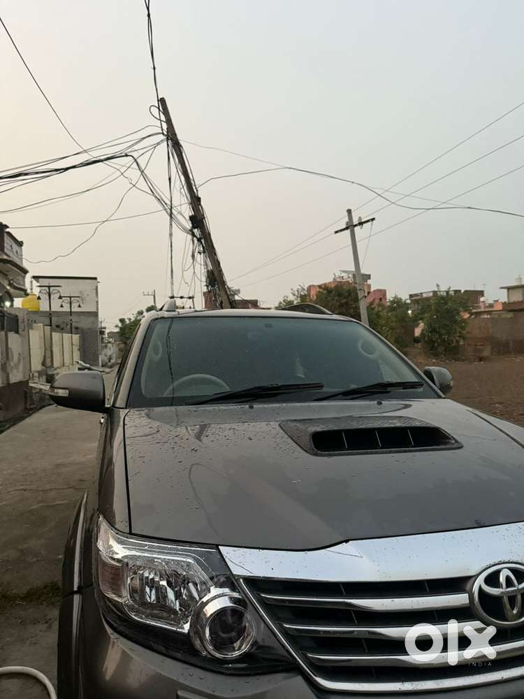 Toyota Fortuner Diesel 2012