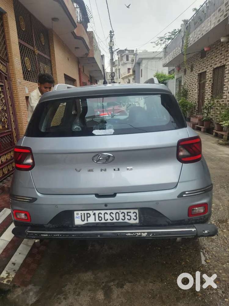 Hyundai Venue 2020 Petrol 38000 Km Driven