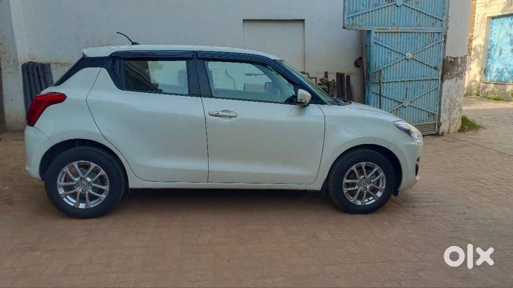 Maruti Suzuki Swift 2023 Petrol Well Maintained