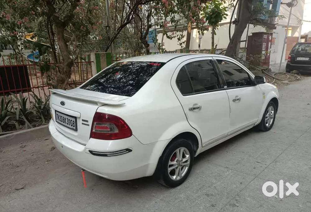 Ford Fiesta Classic - Sportz Edition - Diesel - Having Alloys, Spoiler