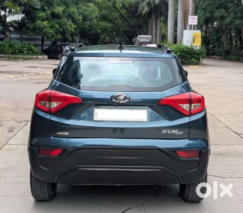 Mahindra Xuv300 1.2 W6 Amt Petrol, 2021, Petrol