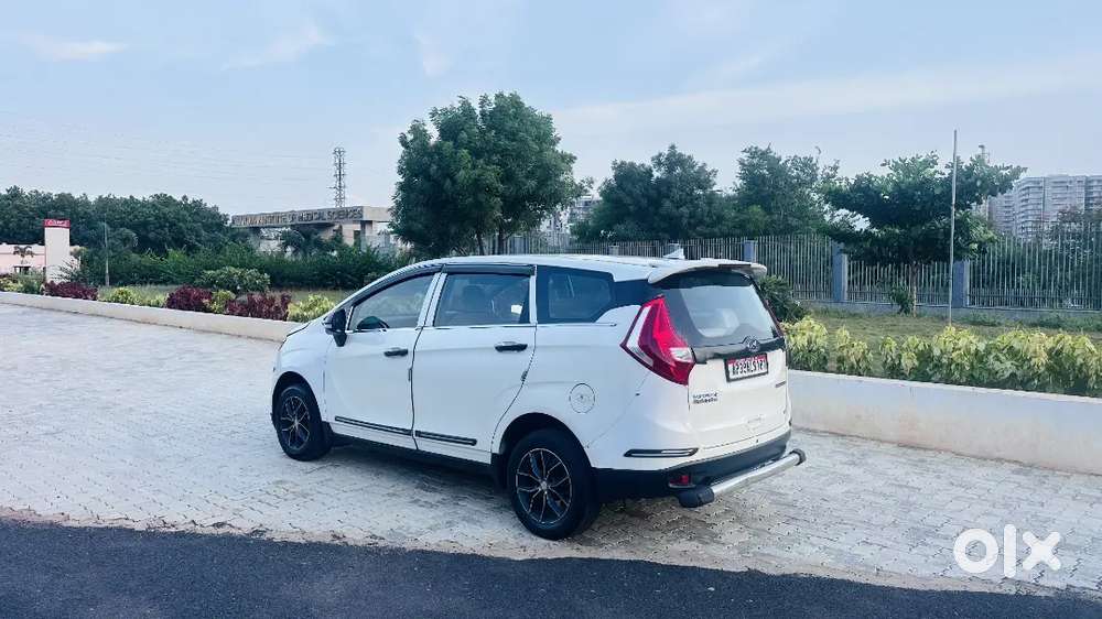 Mahindra Marazzo Diesel 2019