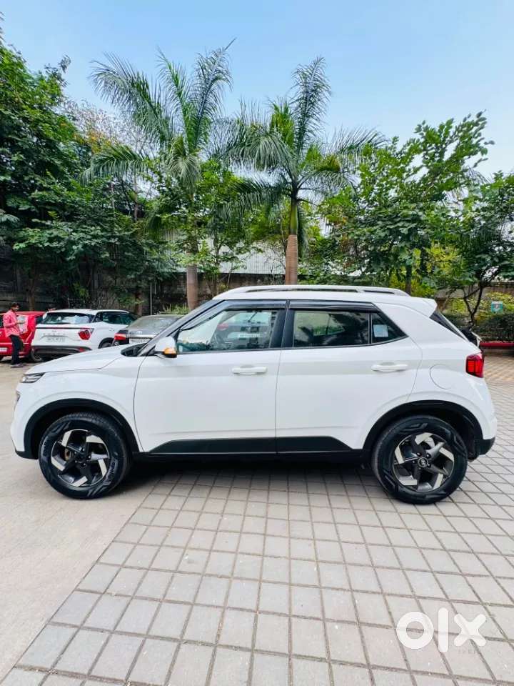 Hyundai Venue Sx (o) Mt 1.5 Diesel, 2021, Diesel