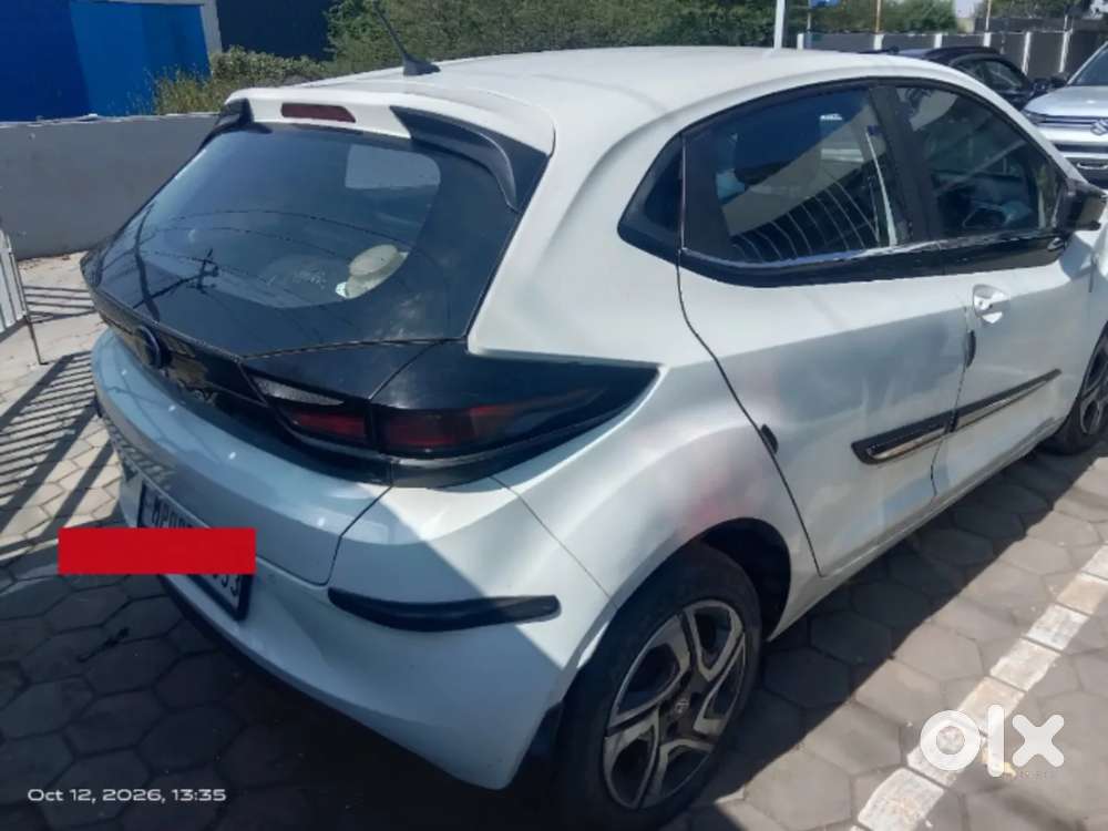 Tata Altroz Xe Petrol, 2024, Petrol