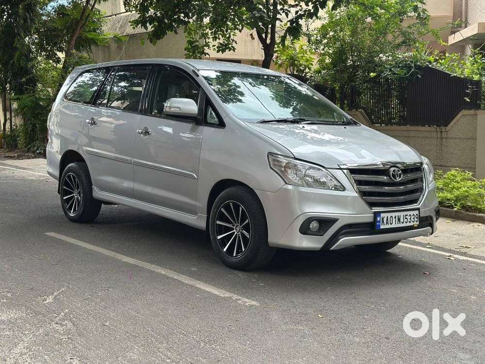Toyota Innova 2.5 VX 8 Seater BS IV, 2013, Diesel