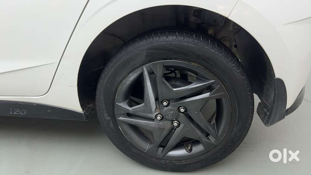 Hyundai I20 Sportz 1.2 Ivt, 2023, Petrol