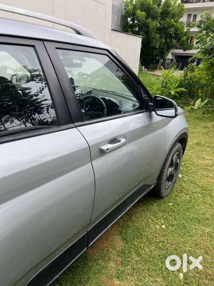 Hyundai Venue Petrol 2019