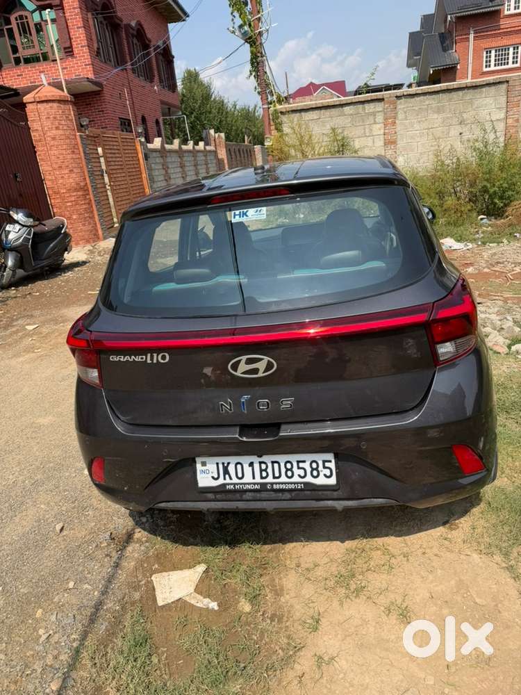 Hyundai Aura Petrol Manual 2026