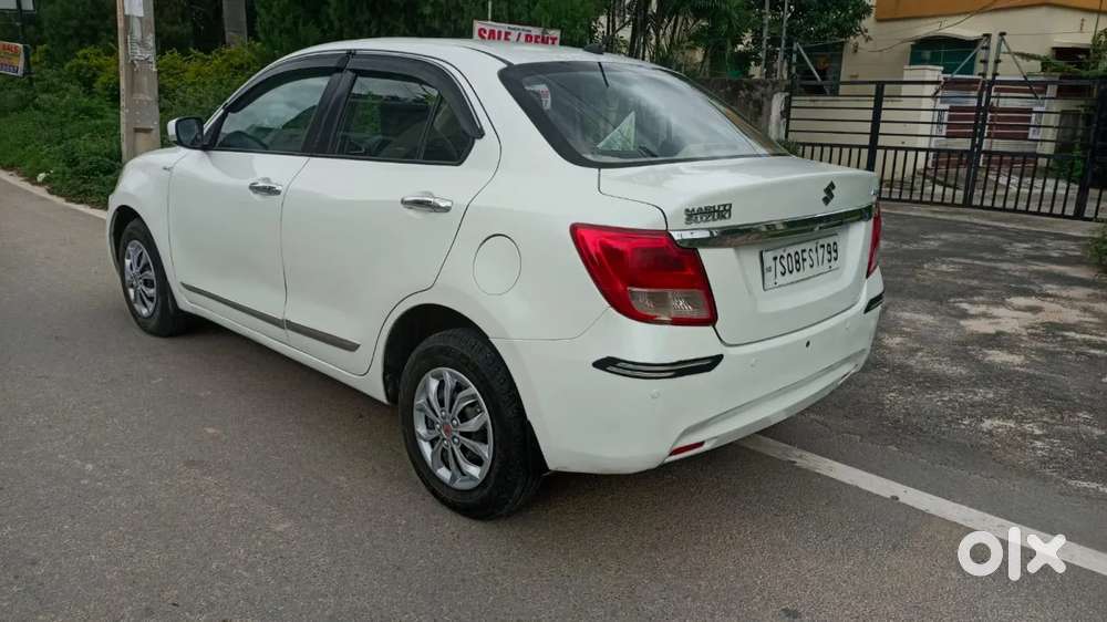 Maruti Suzuki Dzire Vdi Amt, 2017, Diesel