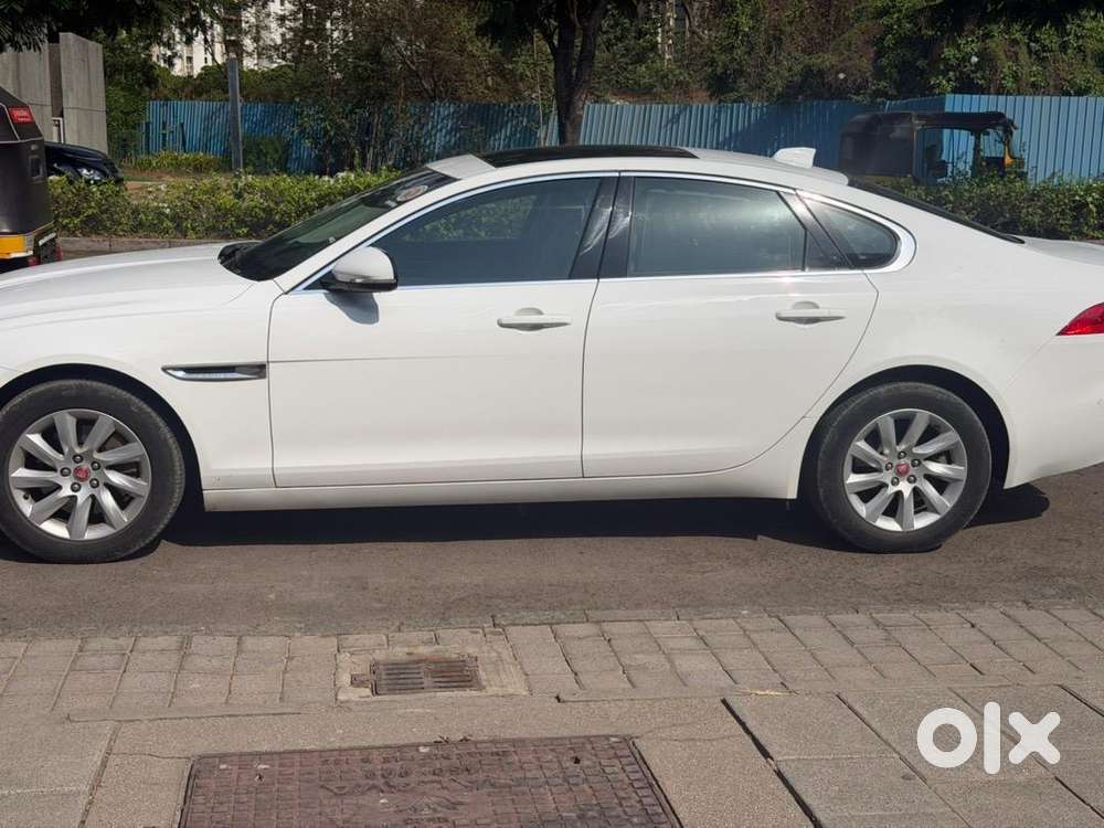 Jaguar Xf 2019 Petrol 67300 Km Driven