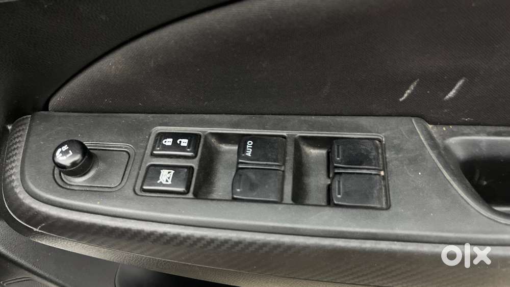 Maruti Suzuki Swift Amt Vxi, 2020, Petrol