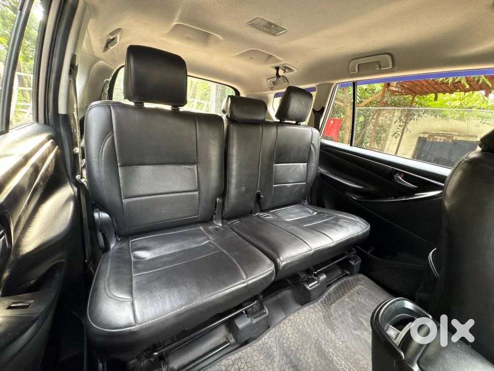Toyota Innova Crysta 2.4 G Mt 8s, 2017, Diesel