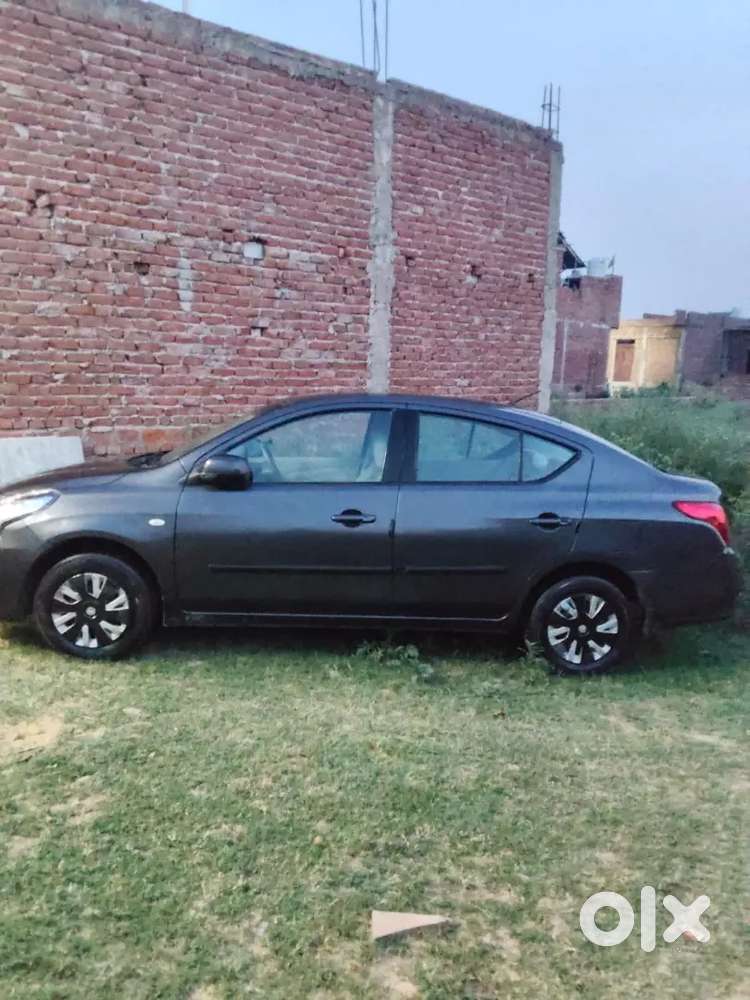 Nissan Sunny 2016 Model