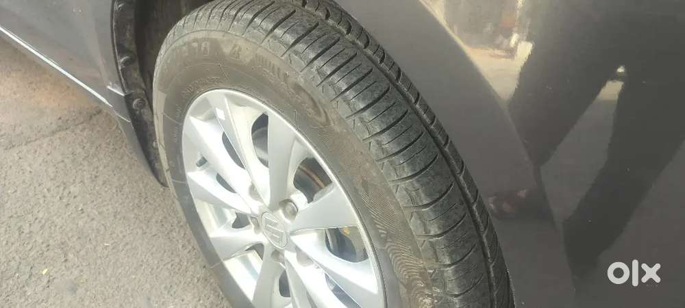 Ertiga Zxi