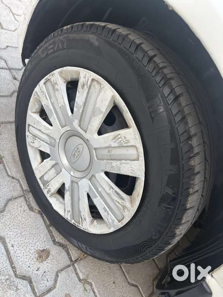 Female Used Tiptoo Running Powerful Car
