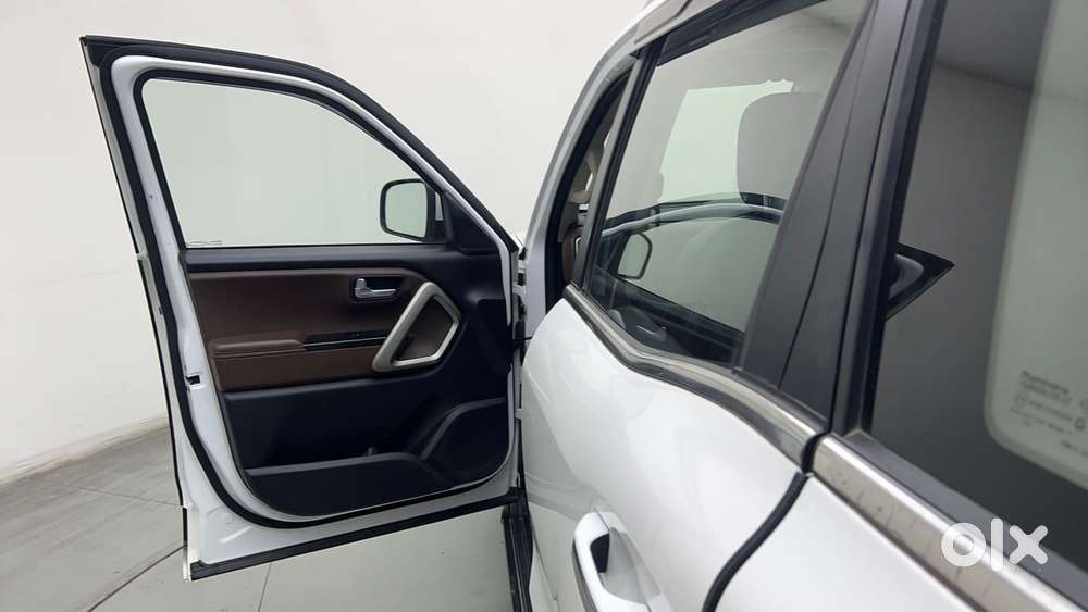 Mahindra Scorpio N Z8 L Petrol Mt 7 Str, 2023, Petrol