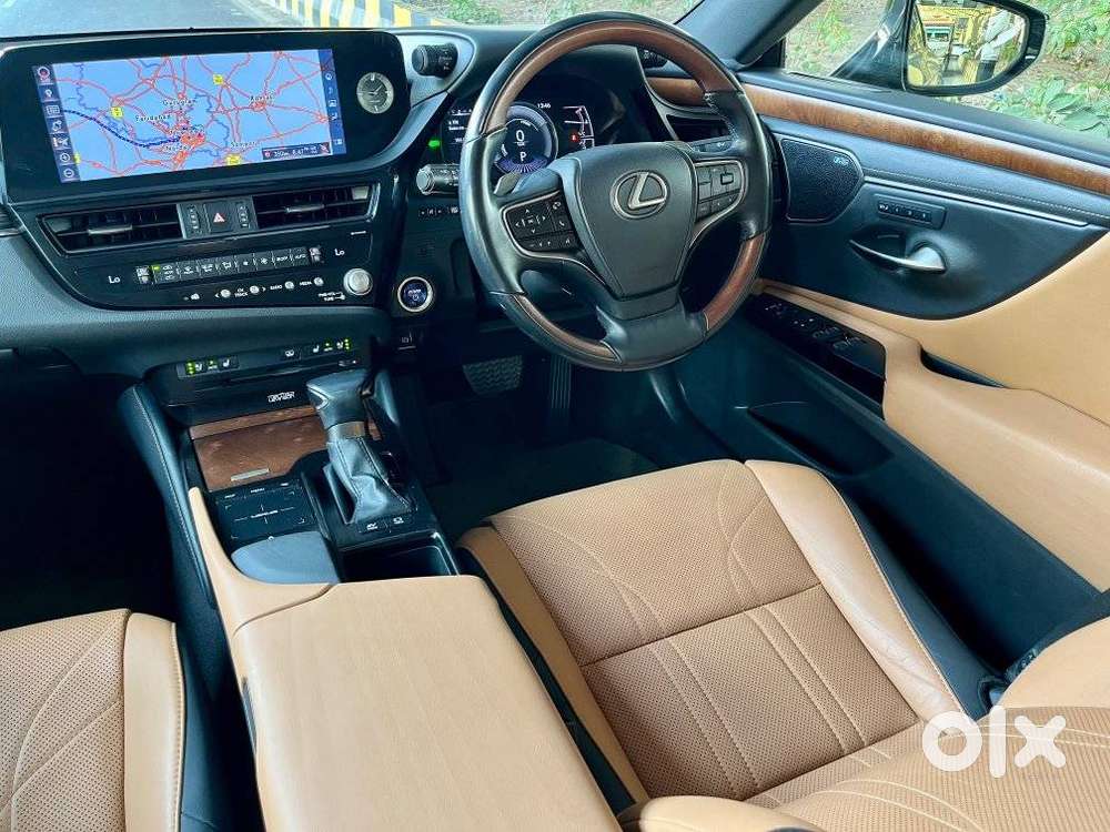 Lexus Es 300h Luxury, 2022, Petrol