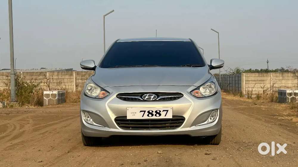 Hyundai Verna 2012