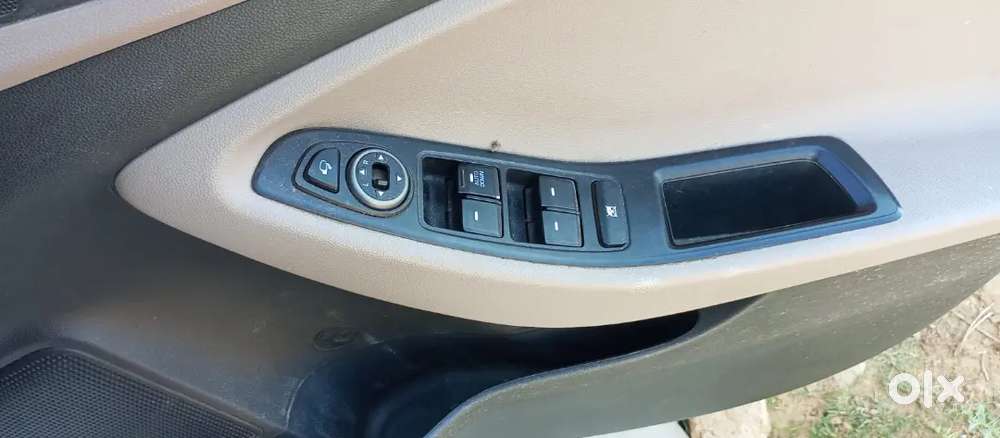 Hyundai I20 Sportz 2019 Petrol 30000 Km Driven Car