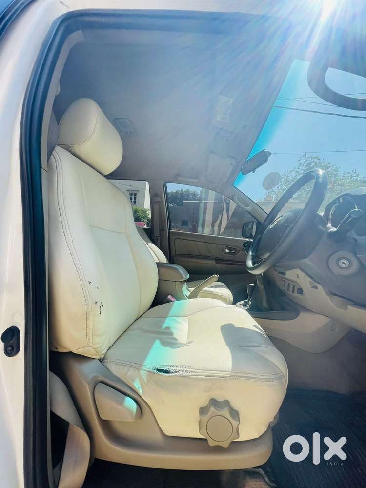 Toyota Fortuner 4x4 Manual Limited Edition, 2010, Diesel