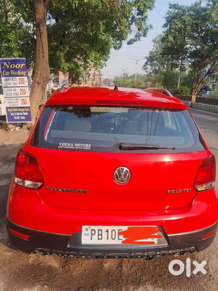 Volkswagen Crosspolo 2013 Diesel 124000 Km Driven
