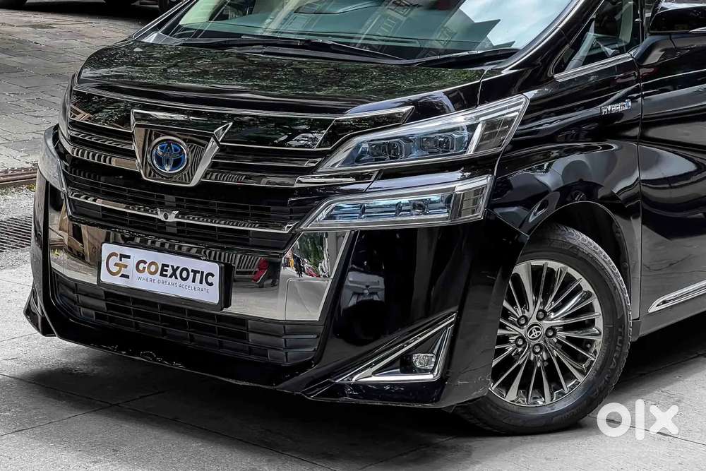 Toyota Vellfire 2.5 Hybrid, 2022, Petrol