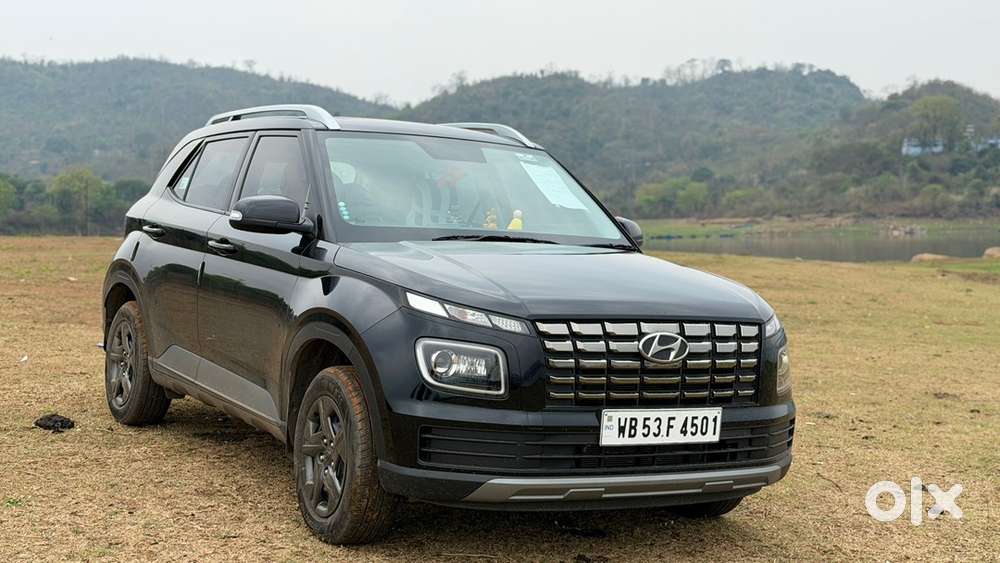 Hyundai Venue 2025 Petrol Good Condition