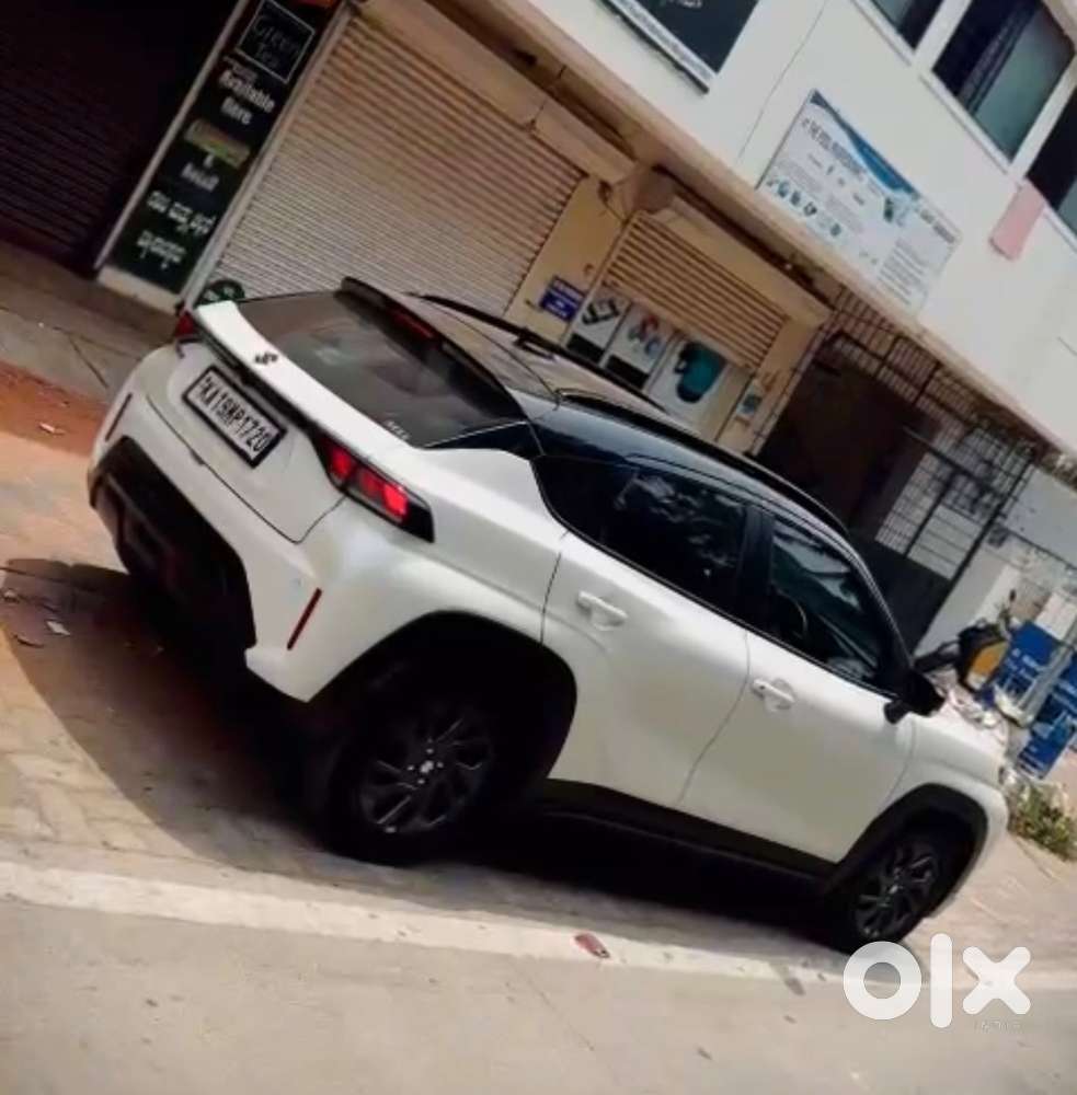 Maruti Suzuki Fronx 2023 Petrol Well Maintained