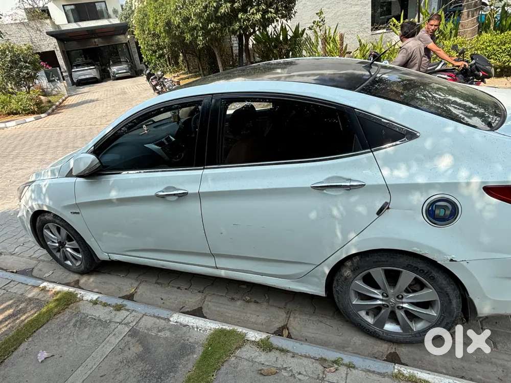 Hyundai Verna 2012 Diesel 200000 Km Driven