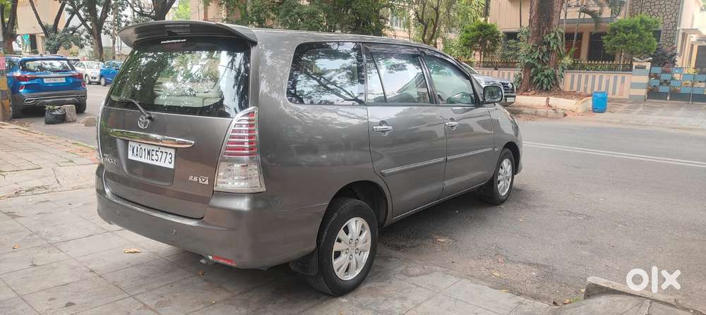 Toyota Innova 2.5 Vx 8 Str, 2009, Diesel