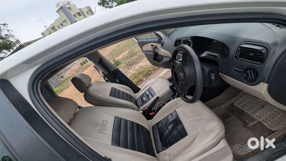 Volkswagen Polo Petrol Manual 2011
