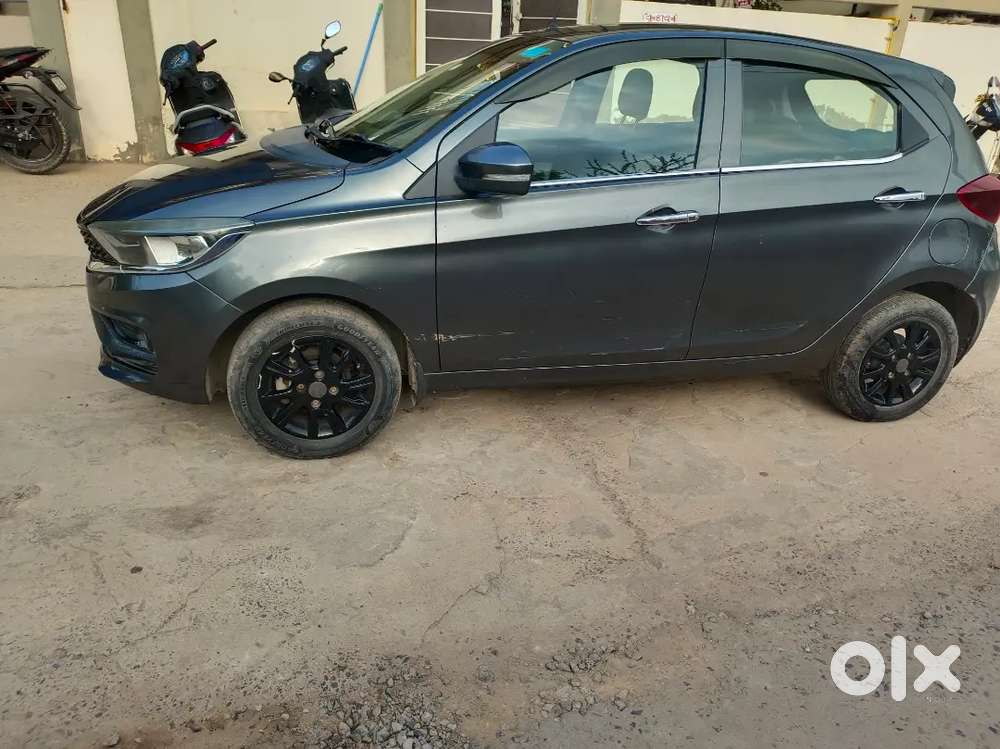 Tata Tiago Revotron Limited 2021