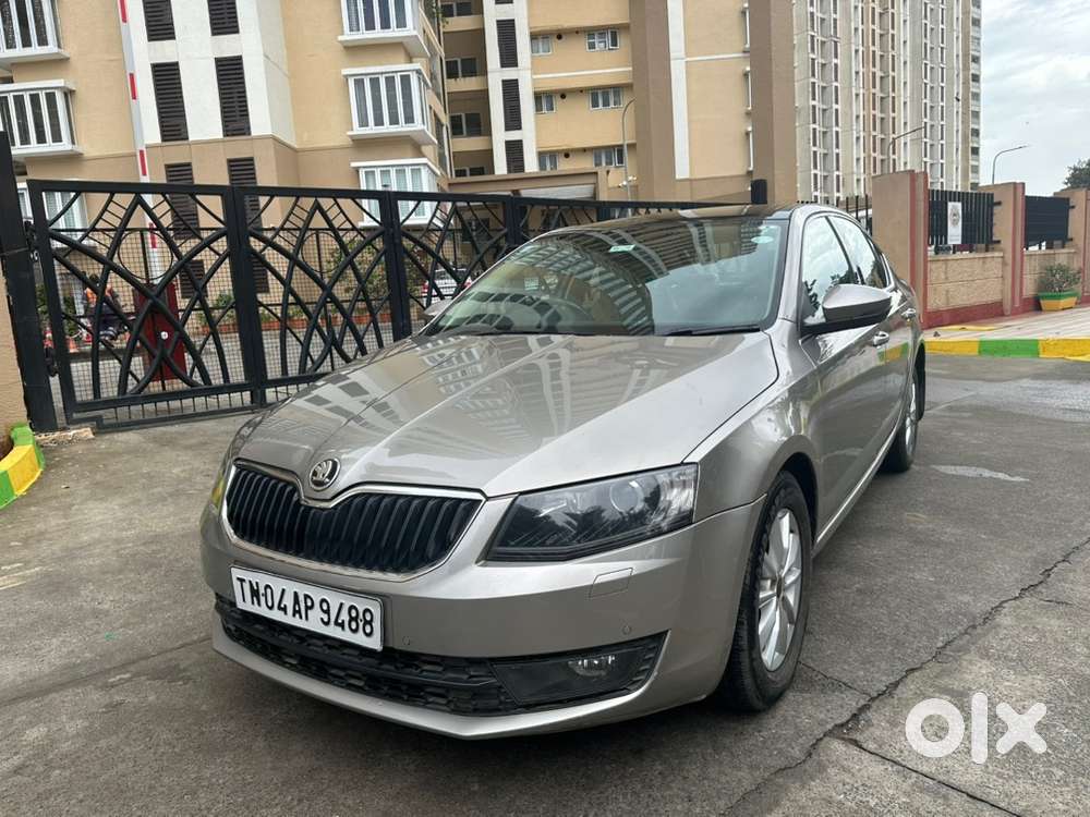 2015 Skoda Octavia Petrol Automatic Elegance, Sunroof, 2nd Own, 56k Km