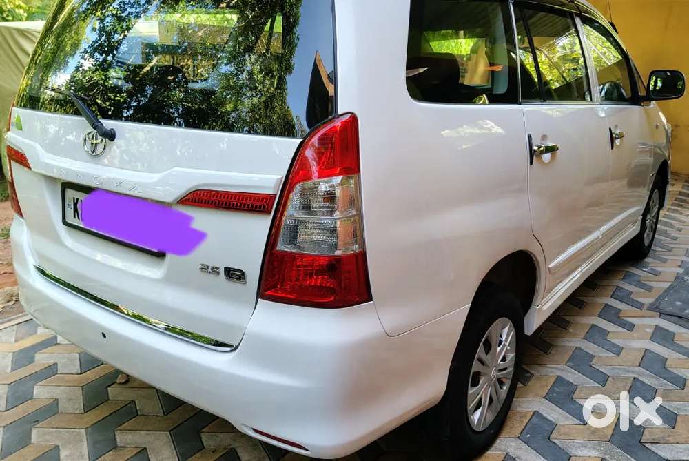 Toyota Innova 2.5 G 2015