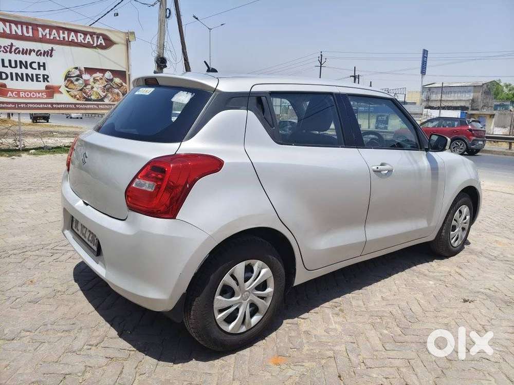 Maruti Suzuki Swift Vxi + Manual, 2018, Petrol