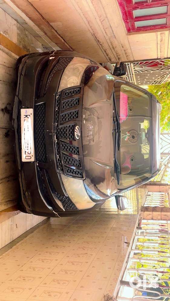 Mahindra Xuv500 2014 Diesel 270000 Km Driven
