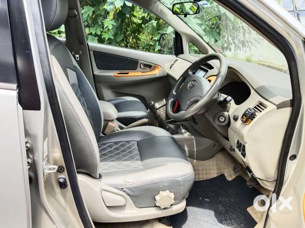Toyota Innova Diesel 2010 Year