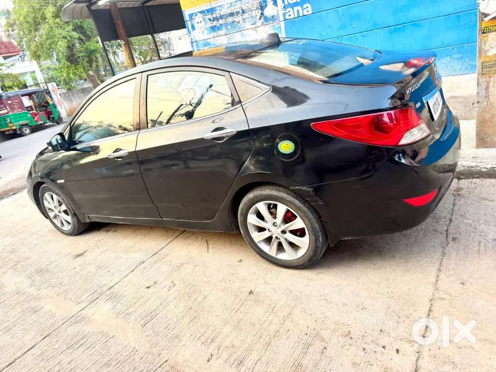 Hyundai Verna 2012