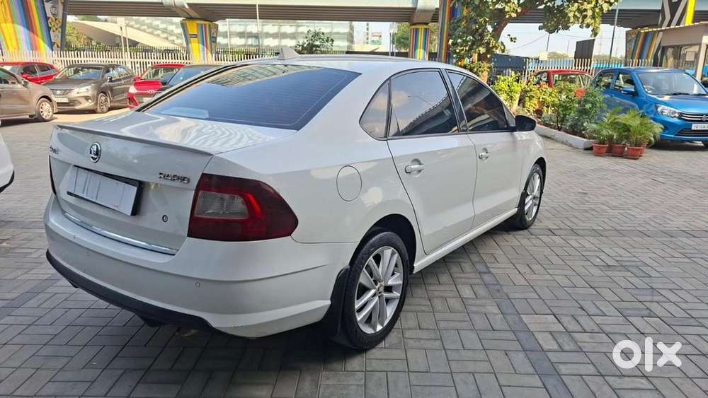 Skoda Rapid Petrol 2018