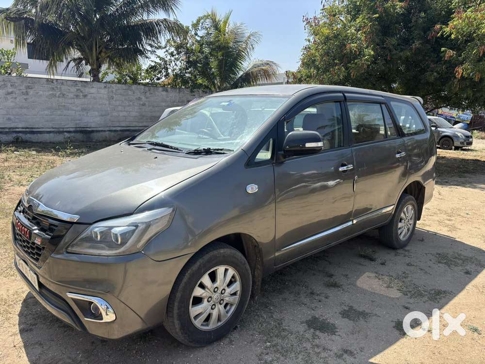 Toyota Innova 2.5 G (diesel) 8 Seater, 2011, Diesel
