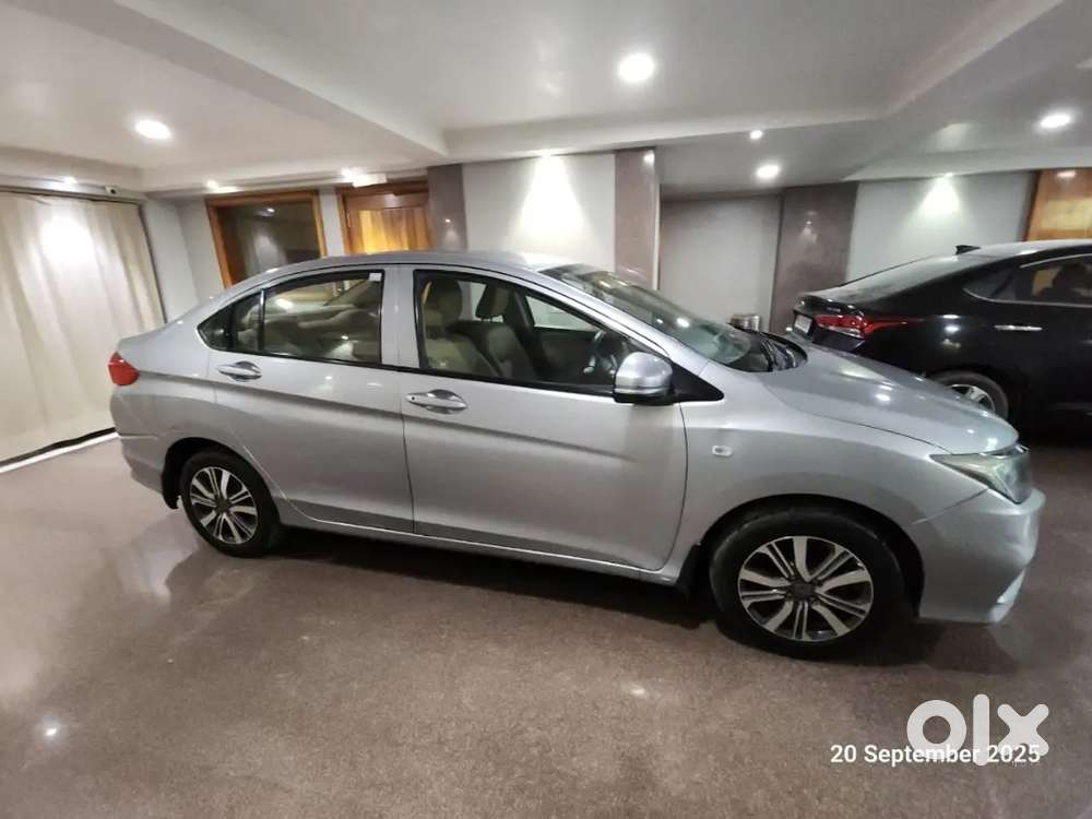 Honda City 2019 Petrol Well Maintained New Tyre,battery,full Insurance
