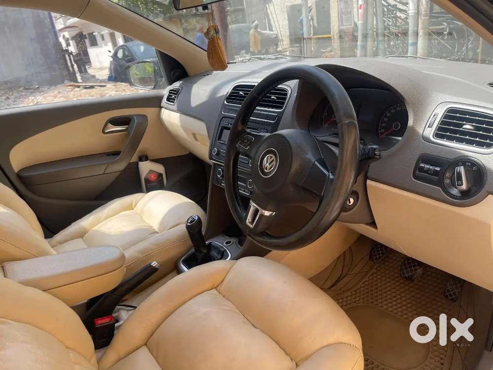 Volkswagen Vento 1.6 Tdi Highline 2012 Diesel Well Maintained