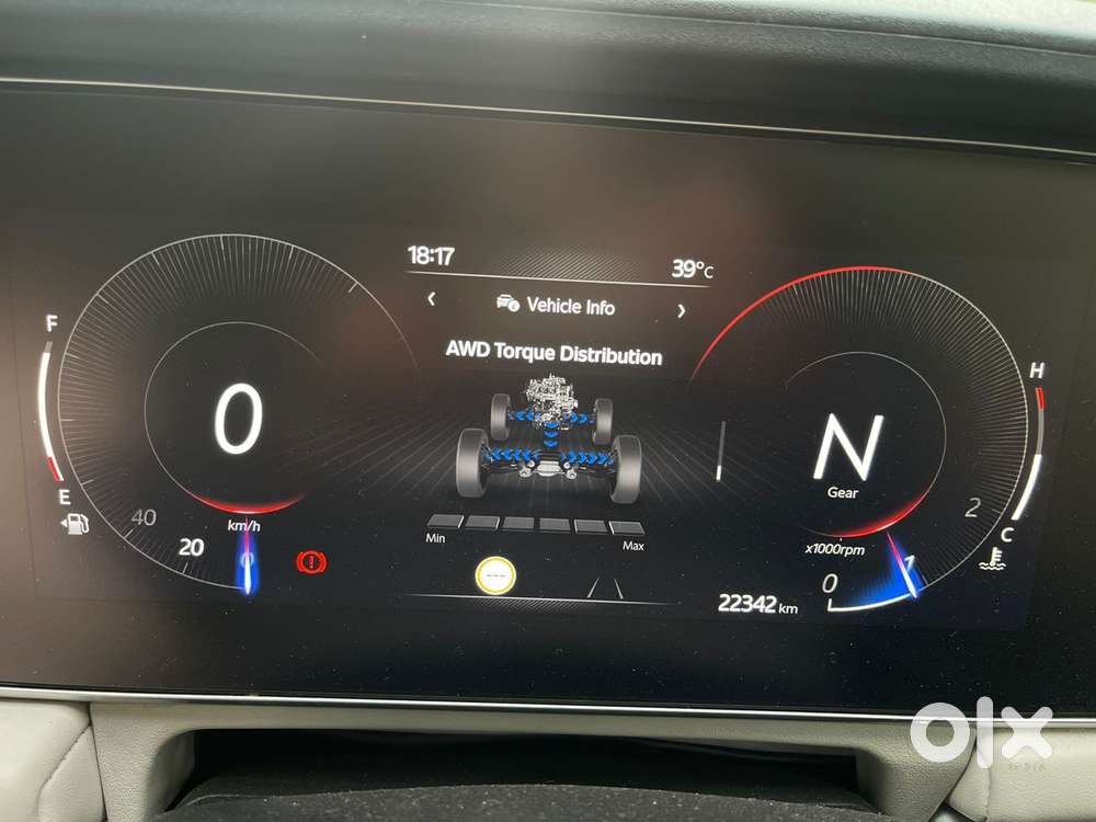 Mahindra Xuv700 2.2 Ax 7 Diesel At Luxury Pack Str Awd, 2023, Diesel