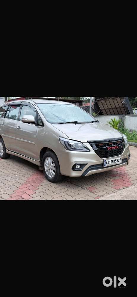 Toyota Innova Diesel 2012
