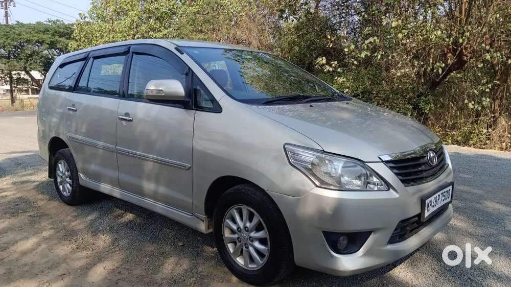 Toyota Innova 2.5 V (e4) 8s Good Condition Car Selling