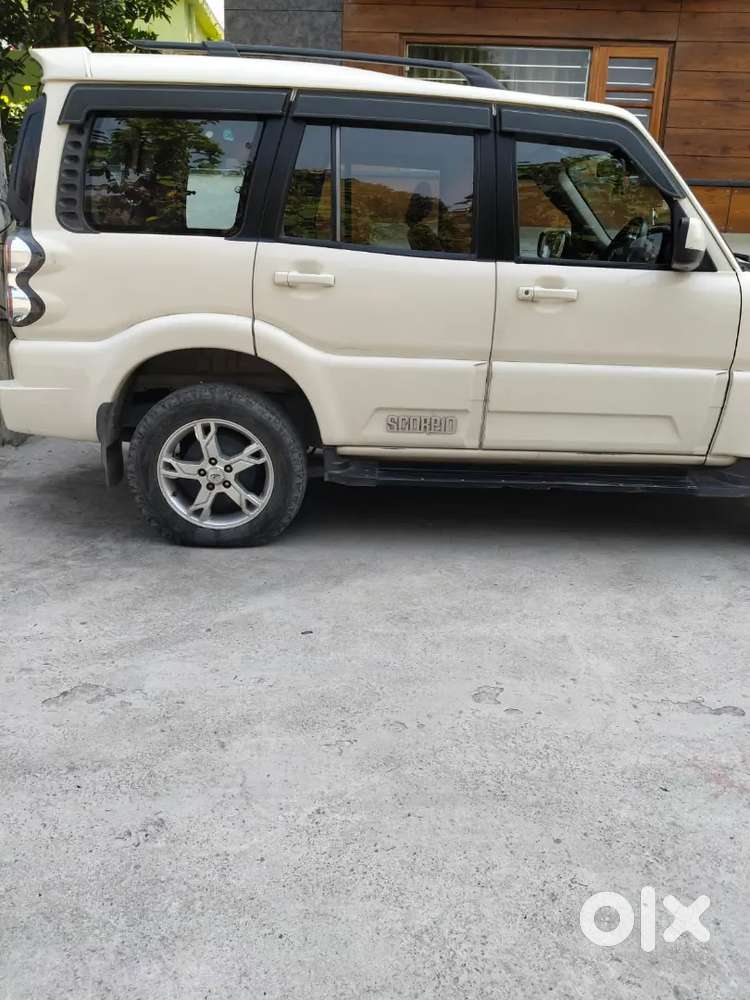 Mahindra Scorpio Classic 2014 Diesel 95000 Km Driven