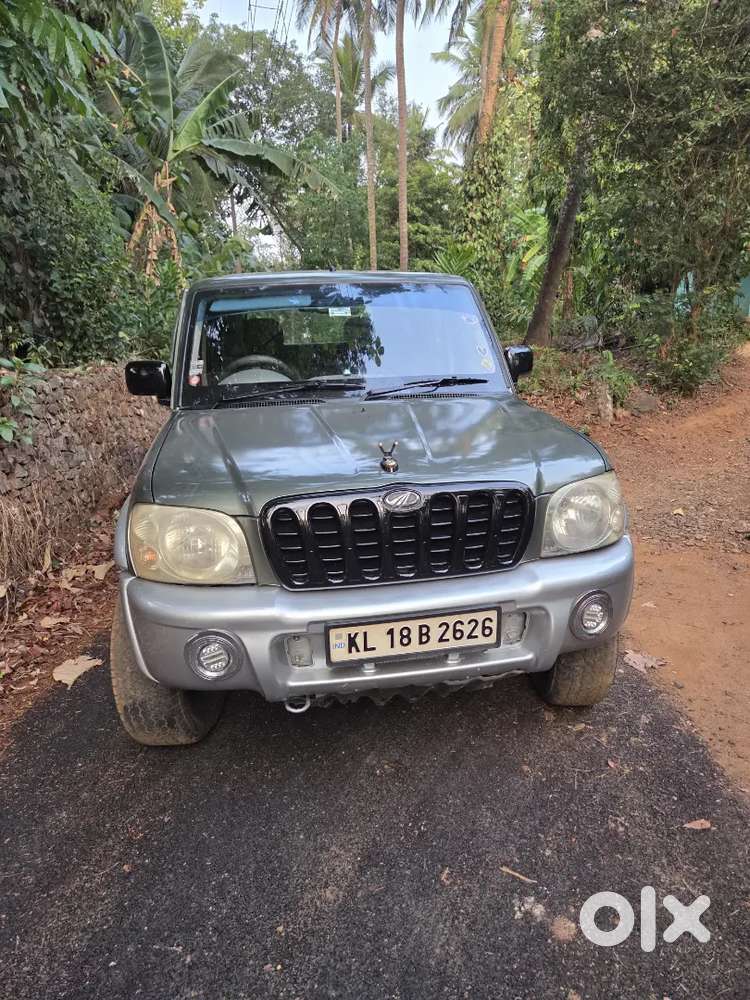 Mahindra Scorpio 2005