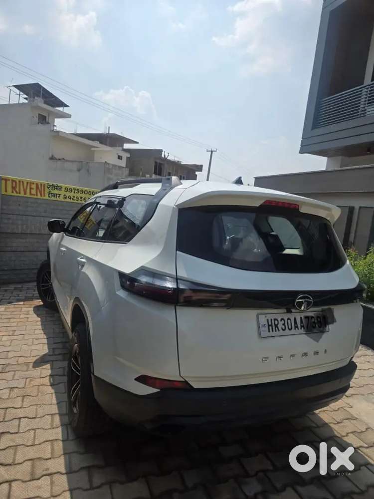 2023 Tata Safari Kryotec Xe