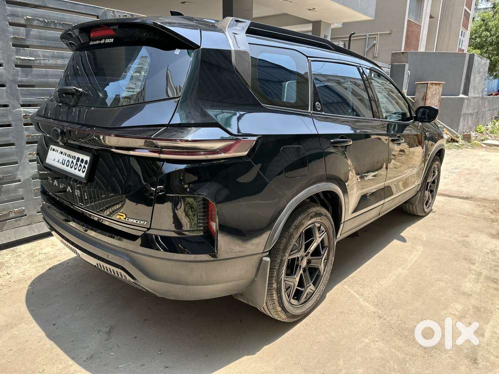 Tata Safari Accomplished Plus Dark Edition At, 2024, Diesel