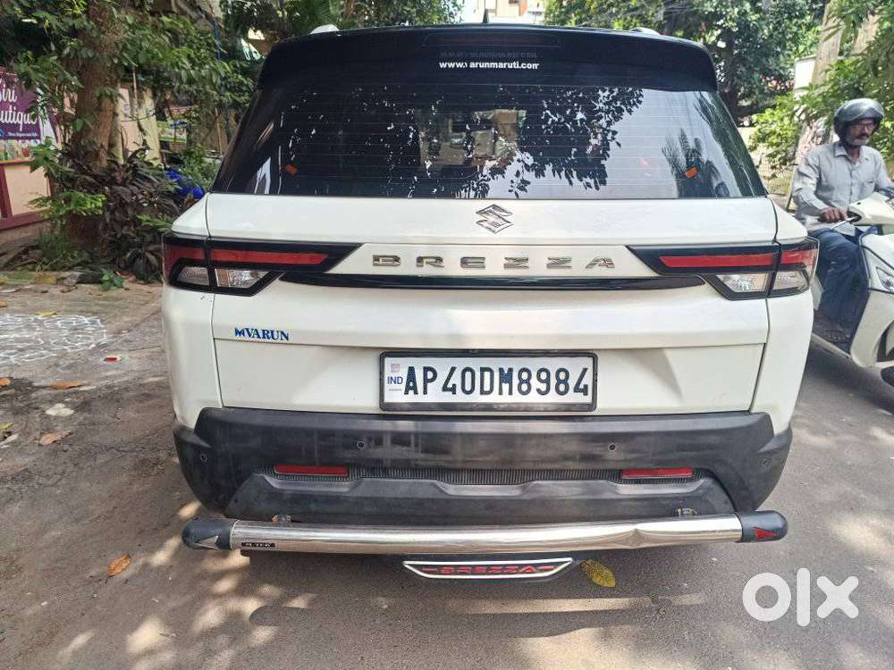 Maruti Suzuki Brezza 1.5 Vxi Smart Hybrid, 2024, Petrol